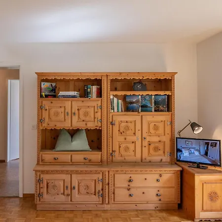 Chesa Muntaruetsch By Interhome Appartement *