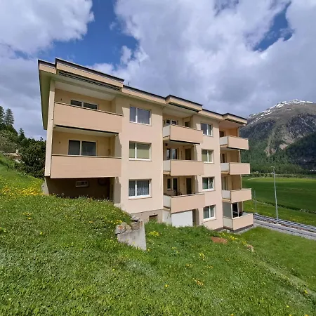 Appartement Chesa Muntaruetsch By Interhome *