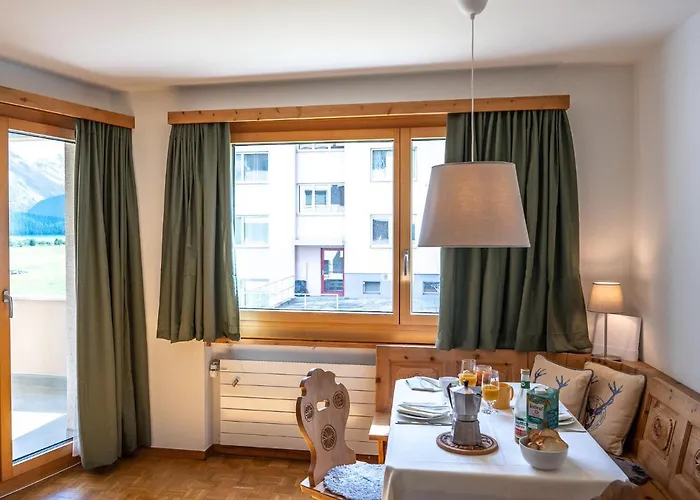 Appartamento Chesa Muntaruetsch By Interhome Samedan
