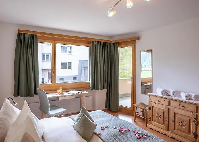 Chesa Muntaruetsch By Interhome Appartement *